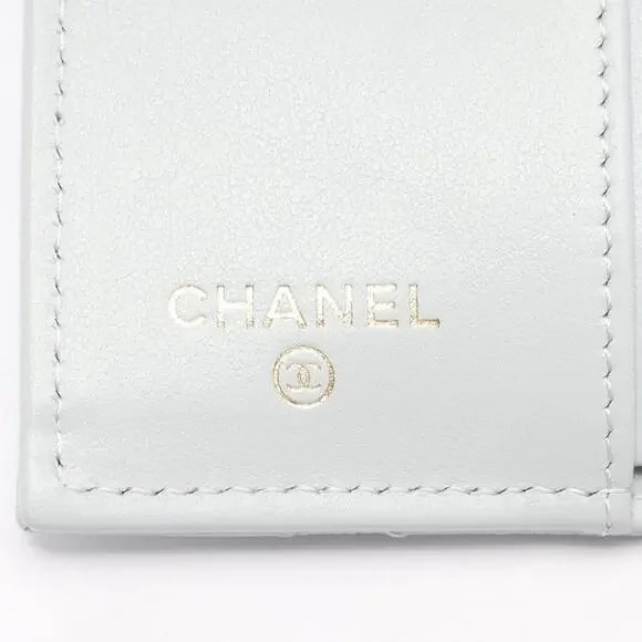 CHANEL Authentic Blue Leather Wallet - Picture 4 of 6